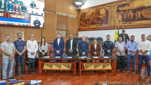 Longo promove audiência para debater problemas do setor de transportes e contribuições do Porto de Chancay para o Acre